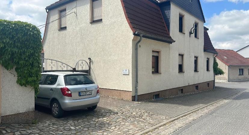 Schoene 2 Raum-Wohnung In Etgersleben Εξωτερικό φωτογραφία